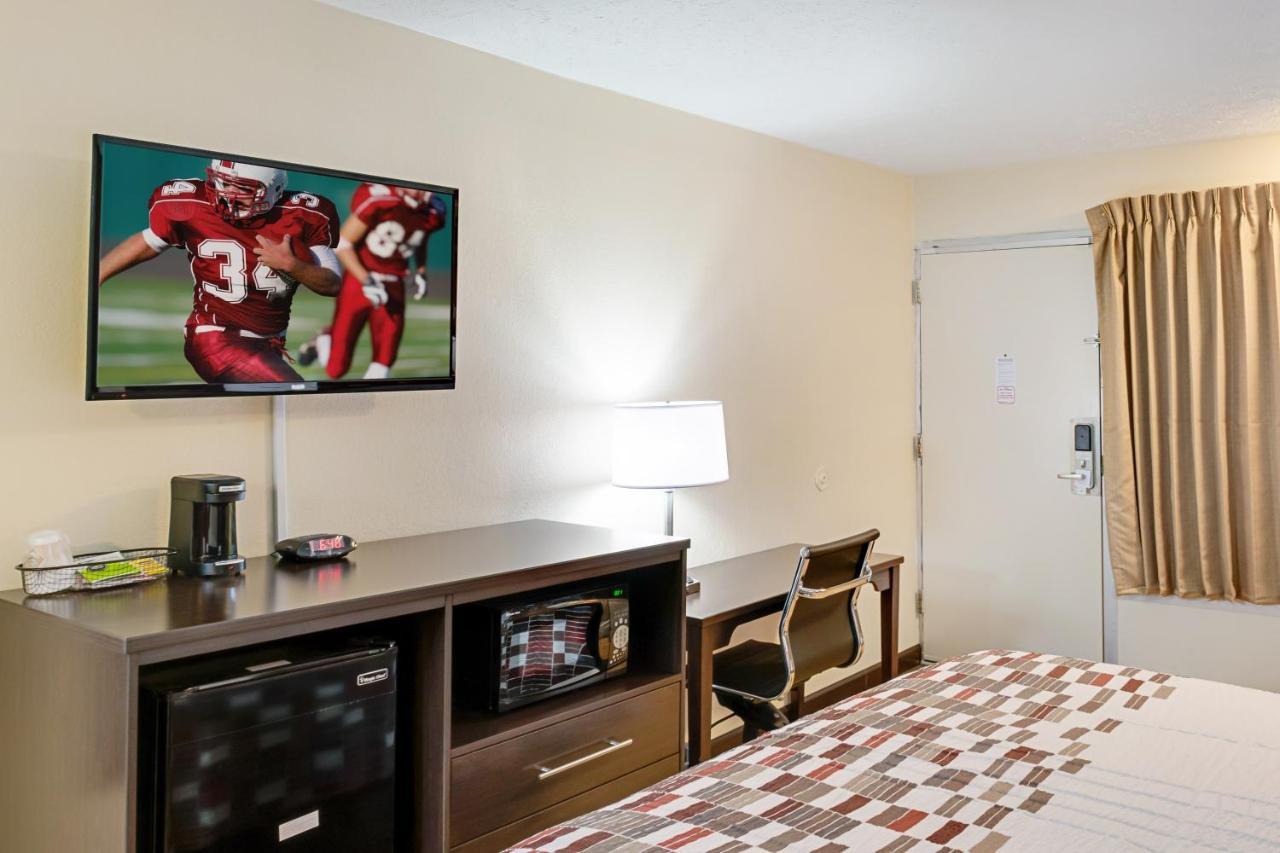 Red Roof Inn Indianapolis - Castleton Εξωτερικό φωτογραφία